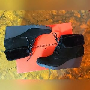 DONALD J PLINER | Mari Faux Fur Trim booties